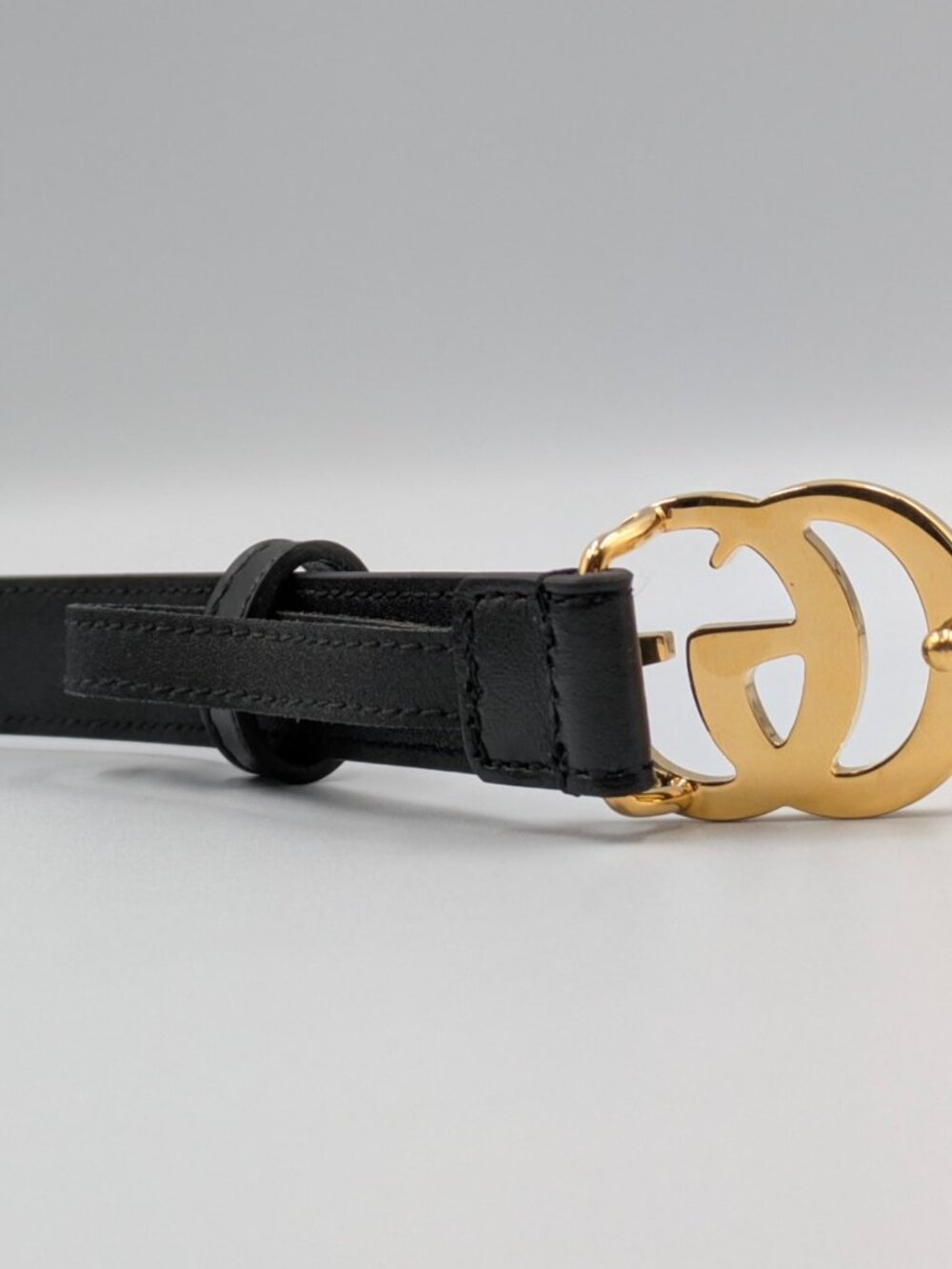 Gucci Women’s GG Marmont Plutone Calfskin W20mm Thin Belt Black 95cm 409417 - Picture 4 of 9